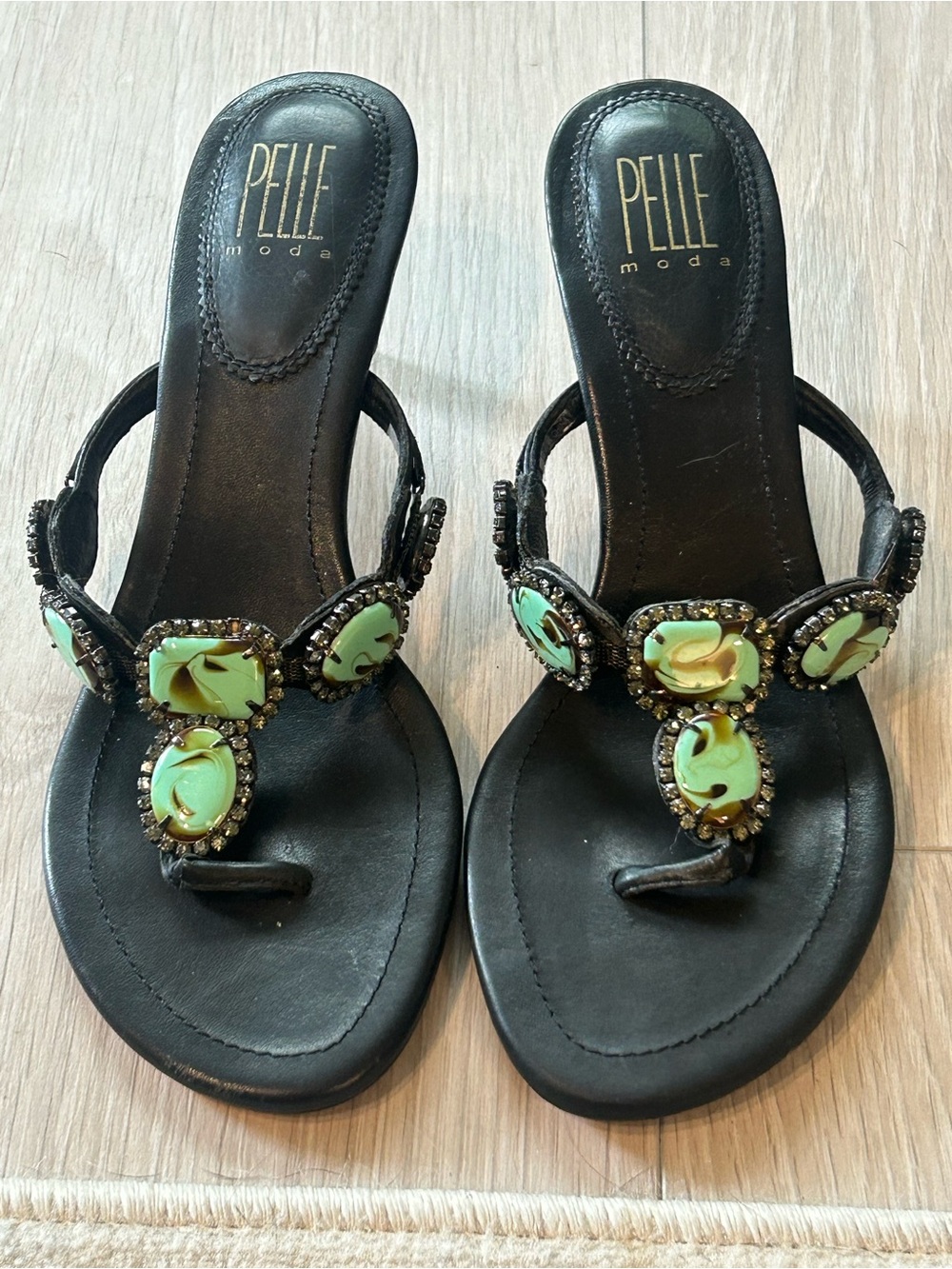 PELLE MODA Faux Turquoise Embellished Leather Sandals Size 7.5